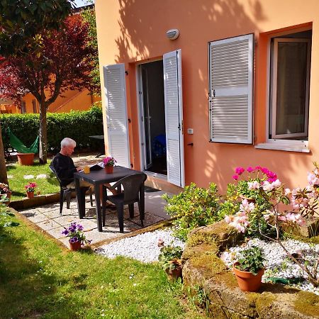 A Due Passi Dal Mare B&B Numana Exterior foto