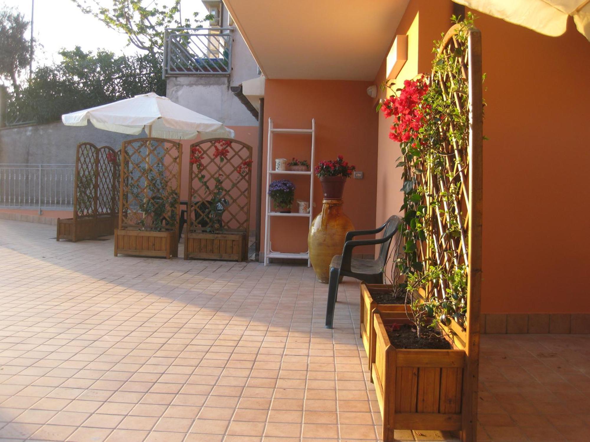 A Due Passi Dal Mare B&B Numana Exterior foto